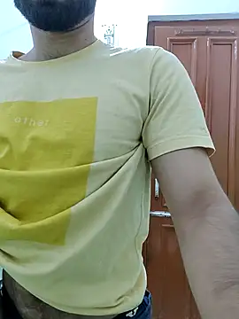 TOPMOON001 online show from 10.01.25