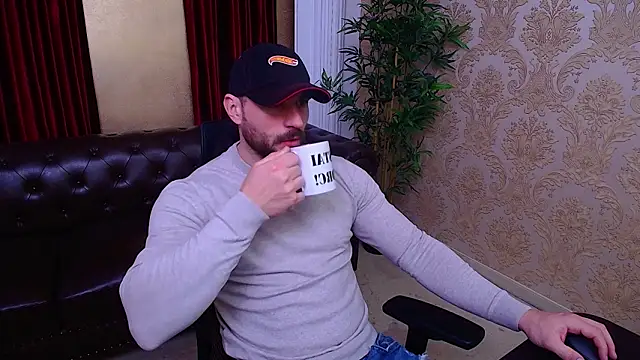 Snapshot of AdamJamesonn chatting on 02.11.26 AdamJamesonn online show from 02.11.26