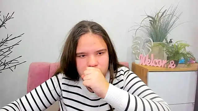 AdeleCruz online show from 02.02.25