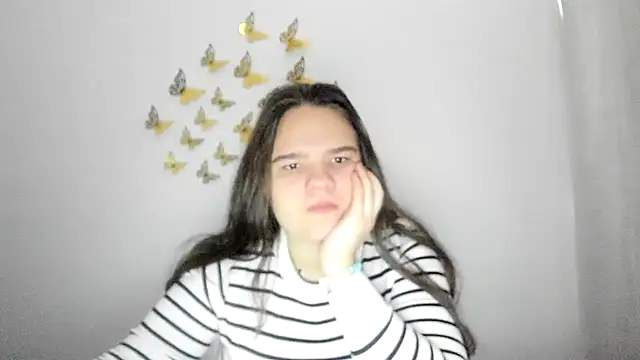 AdeleCruz online show from 02.05.25