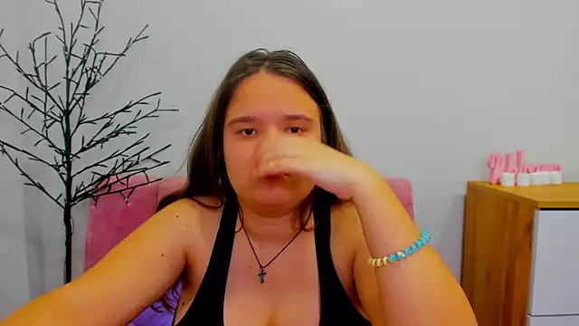 AdeleCruz online show from 03.17.25