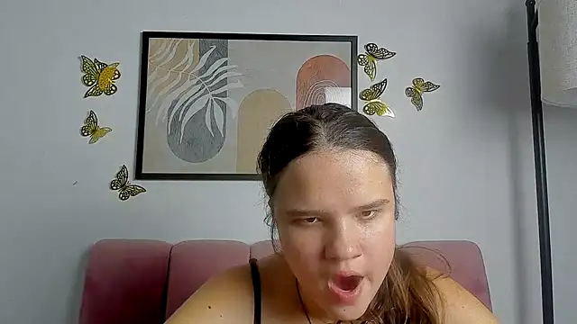 Snapshot of AdeleCruz chatting on 04.06.26 AdeleCruz online show from 04.06.26