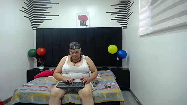VickyBoobss online show from 11.13.25
