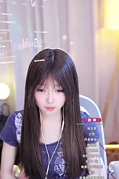 Snapshot of Zoe-99 chatting on 01.22.25 Zoe-99 online show from 01.22.25