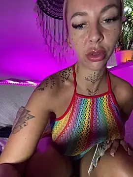 CheekyChels online show from 09.25.25