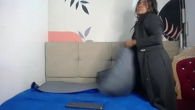 Snapshot of SabbyLovee chatting on 03.10.25 SabbyLovee online show from 03.10.25