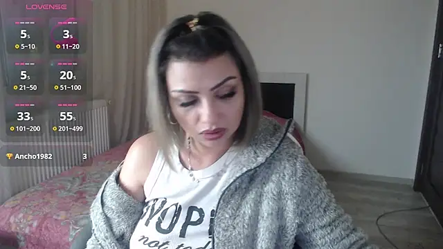 Snapshot of rosse26830 chatting on 03.13.25 rosse26830 online show from 03.13.25