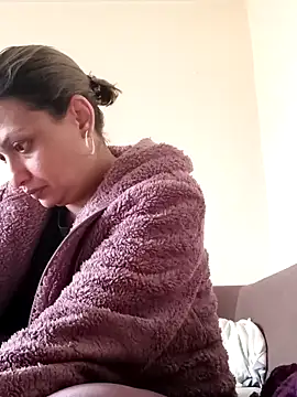 Snapshot of rosse26830 chatting on 03.22.25 rosse26830 online show from 03.22.25