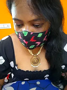 Snapshot of kanikasree chatting on 04.27.26 kanikasree online show from 04.27.26