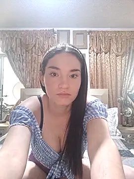 Snapshot of chelsea_bolton_ chatting on 03.01.25 chelsea bolton  online show from 03.01.25