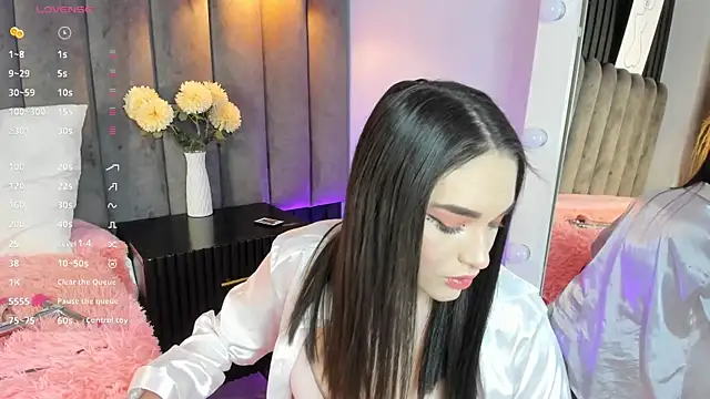 Snapshot of chelsea_bolton_ chatting on 09.12.25 chelsea bolton  online show from 09.12.25