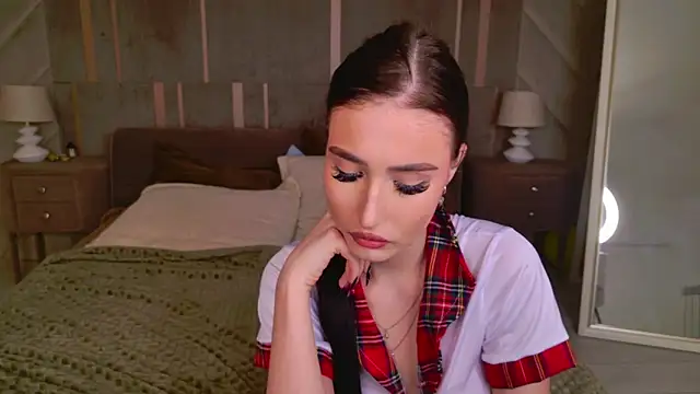 Snapshot of EmmaLawrens chatting on 01.25.25 EmmaLawrens online show from 01.25.25