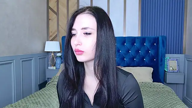 Snapshot of EmmaLawrens chatting on 02.26.25 EmmaLawrens online show from 02.26.25