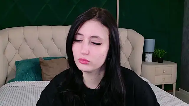 Snapshot of EmmaLawrens chatting on 03.02.26 EmmaLawrens online show from 03.02.26