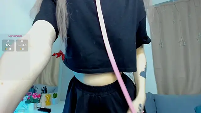 Emily  Mooree online show from 01.09.25