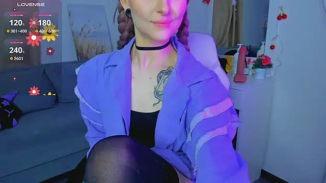 Emily  Mooree online show from 01.16.25