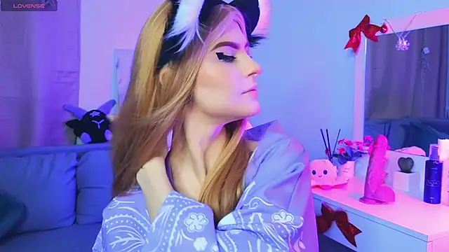 Emily  Mooree online show from 02.01.25