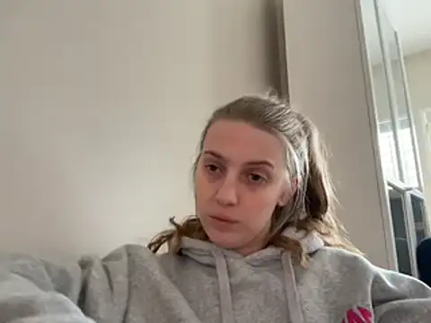 Snapshot of Ella-82 chatting on 02.27.25 Ella-82 online show from 02.27.25