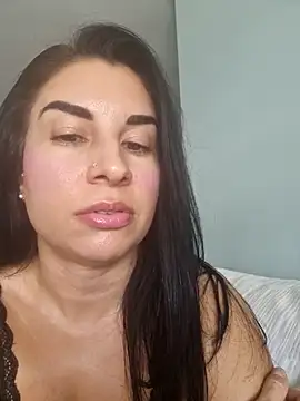 Tales-of-Mikaela online show from 09.23.25