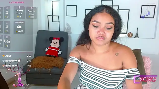 JasmineRose7 online show from 03.17.25