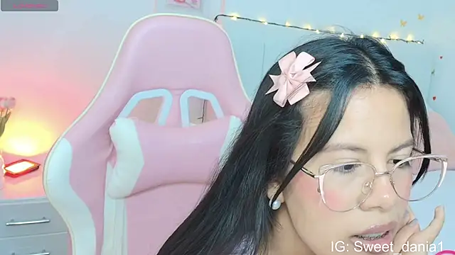 sweet dania  online show from 09.29.25