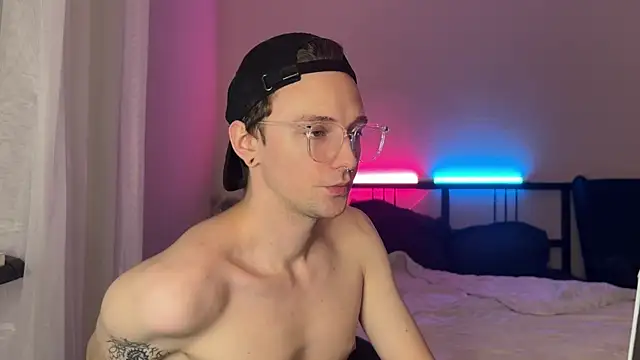 Snapshot of Calvin_Polanski chatting on 01.20.25 Calvin Polanski online show from 01.20.25