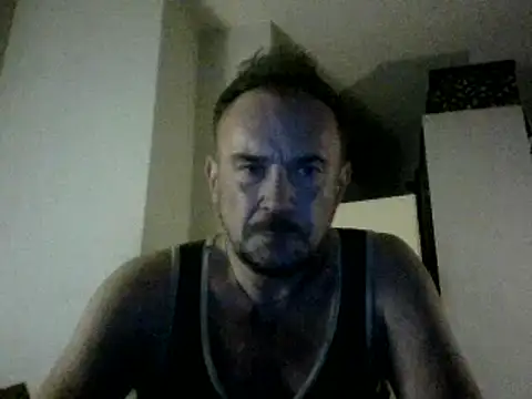 Snapshot of GaySexxPL chatting on 01.14.25 GaySexxPL online show from 01.14.25