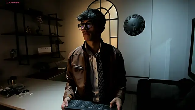 Snapshot of tim__fox chatting on 11.11.25 tim fox online show from 11.11.25