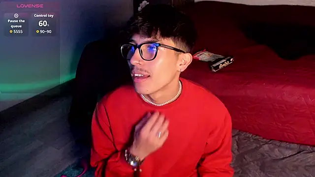 Snapshot of tim__fox chatting on 12.01.25 tim fox online show from 12.01.25