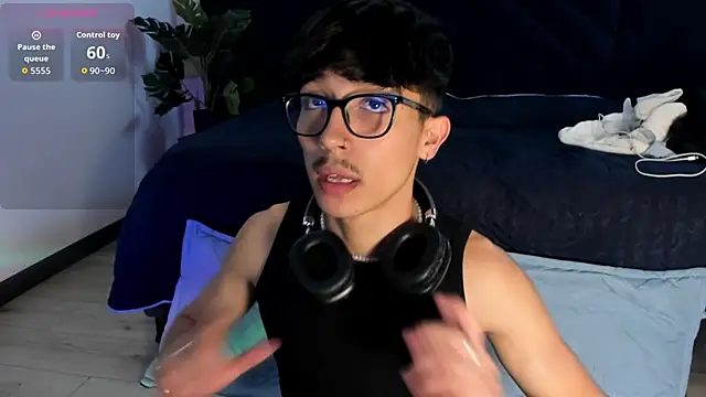 Snapshot of tim__fox chatting on 12.02.25 tim fox online show from 12.02.25