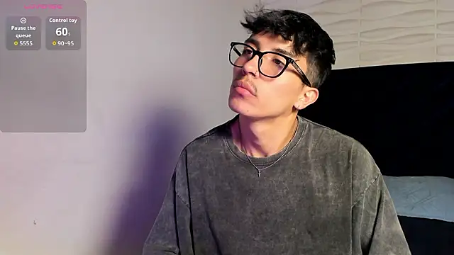 Snapshot of tim__fox chatting on 02.08.26 tim fox online show from 02.08.26