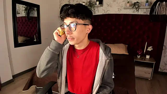 Snapshot of tim__fox chatting on 04.15.26 tim fox online show from 04.15.26