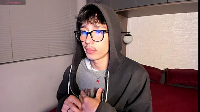 Snapshot of tim__fox chatting on 05.18.26 tim fox online show from 05.18.26