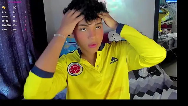 Snapshot of dani_angels__ chatting on 02.21.25 dani angels   online show from 02.21.25