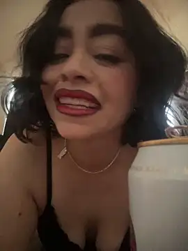 Snapshot of lashula chatting on 05.16.26 lashula online show from 05.16.26