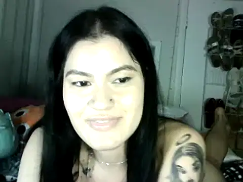 Snapshot of nikkikittyx3 chatting on 03.04.25 nikkikittyx3 online show from 03.04.25