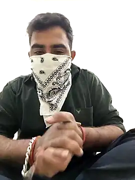 13lusty online show from 02.05.25