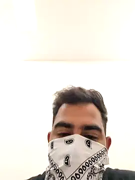 13lusty online show from 02.10.25