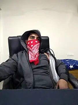 13lusty online show from 02.25.25