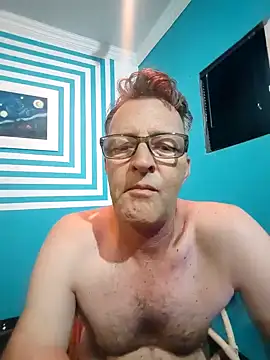 Snapshot of itsmeyes69 chatting on 01.21.25 itsmeyes69 online show from 01.21.25