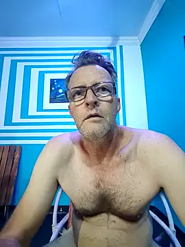 Snapshot of itsmeyes69 chatting on 01.24.25 itsmeyes69 online show from 01.24.25