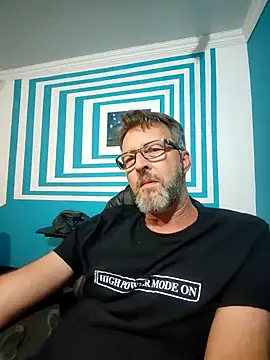 Snapshot of itsmeyes69 chatting on 02.19.25 itsmeyes69 online show from 02.19.25