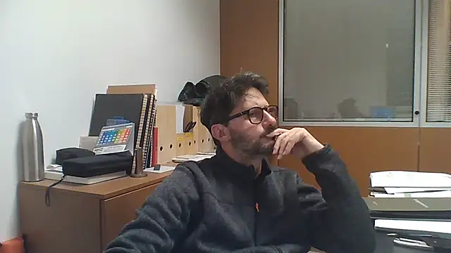 Snapshot of Cellino4 chatting on 01.14.25 Cellino4 online show from 01.14.25