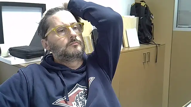 Snapshot of Cellino4 chatting on 10.02.25 Cellino4 online show from 10.02.25