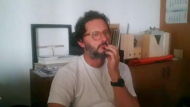 Snapshot of Cellino4 chatting on 07.07.26 Cellino4 online show from 07.07.26