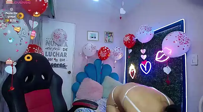 Maylin horny19 online show from 02.15.25