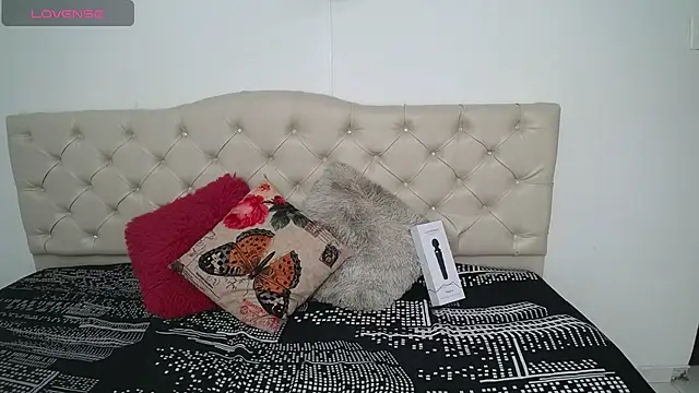 Maylin horny19 online show from 01.10.26