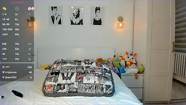 Snapshot of mirann chatting on 01.30.25 mirann online show from 01.30.25