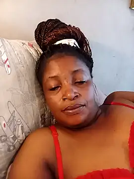 Snapshot of chilidzi chatting on 02.13.25 chilidzi online show from 02.13.25