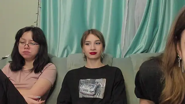 honey love honeyy online show from 01.12.25